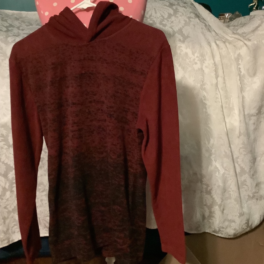 Men’s Xersion Red/black Hooded Sweater Size M